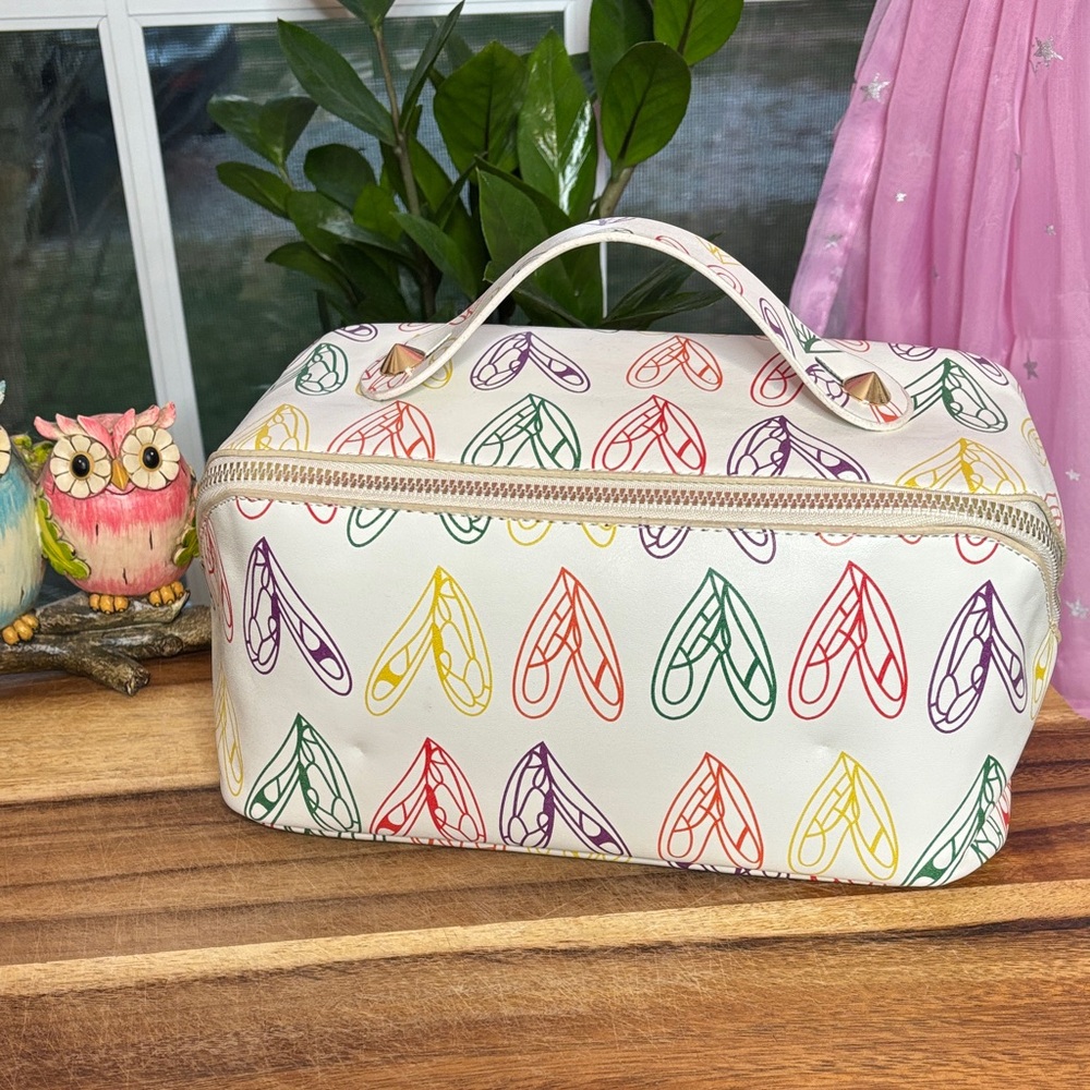 White Multicolor Flip-Flop Pattern Travel Cosmetic Case